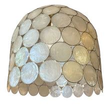 Afbeelding in Gallery-weergave laden, Vintage Capiz schelpen hanglamp, 1970s
